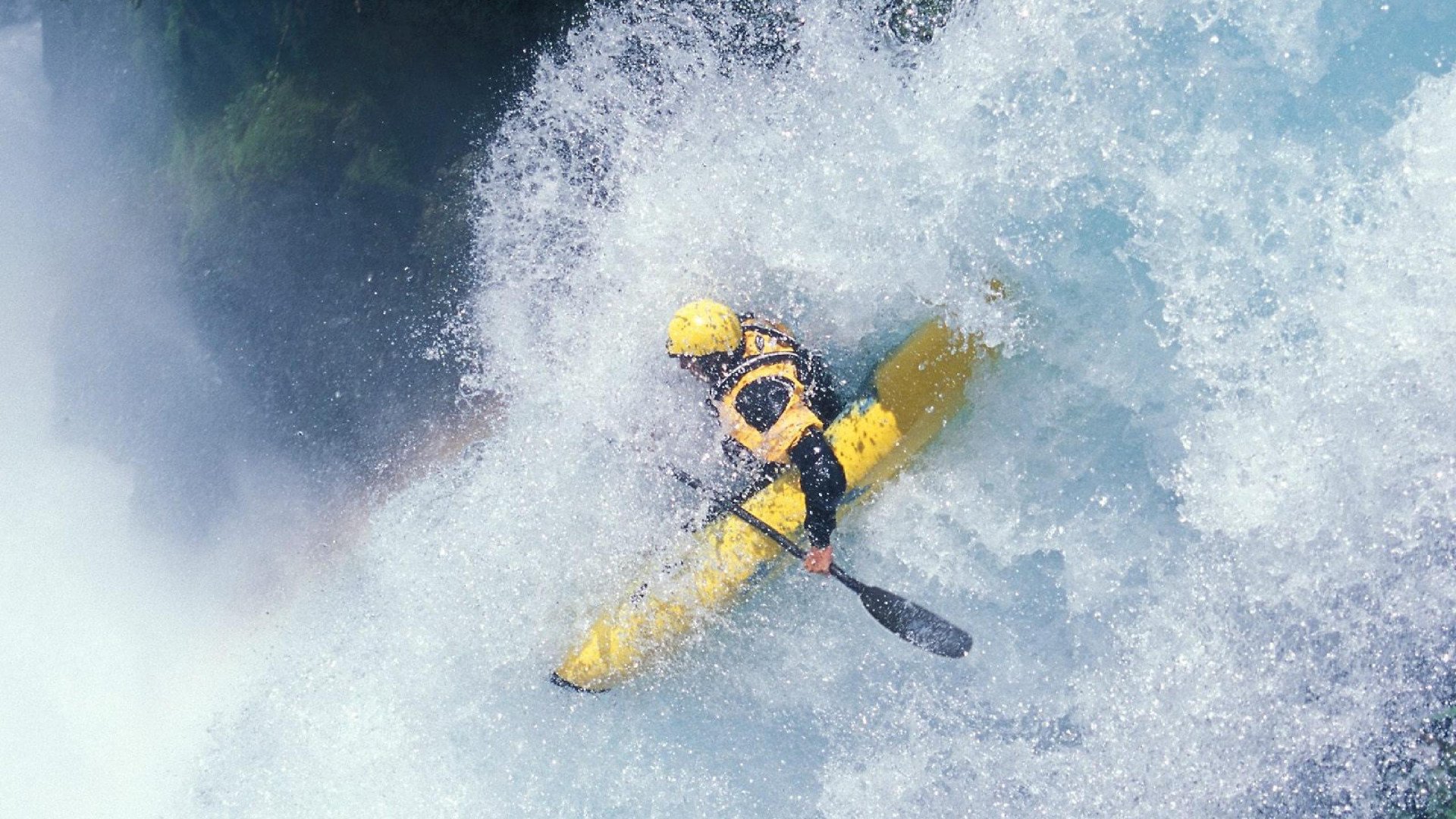 亚历克斯·格林伍德的出色防守让袋鼠队在橄榄球锦标赛中屡屡制胜